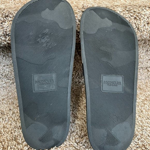 MONCLER Men's Rubber Colorblock Pattern Slides- - Picture 11 of 15